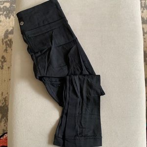 Lululemon black cropped leggings with mesh on back of leg, size 4